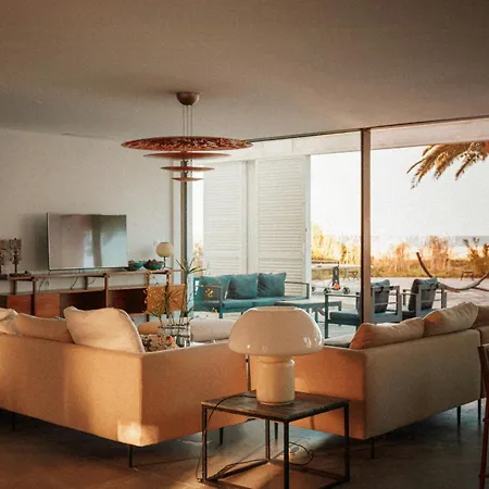 Elegant Architect-designed In Upper Corsica 度假居